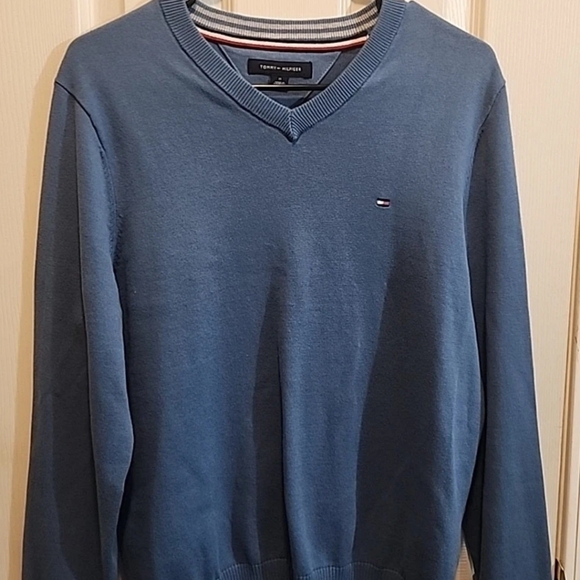 Tommy Hilfiger Men's Size Medium Pullover Sweater Vneck Classic Knit Logo Teal - Picture 2 of 5